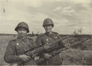 Фотография снайперов 30-го гвардейского стрелкового полка ― Сержант